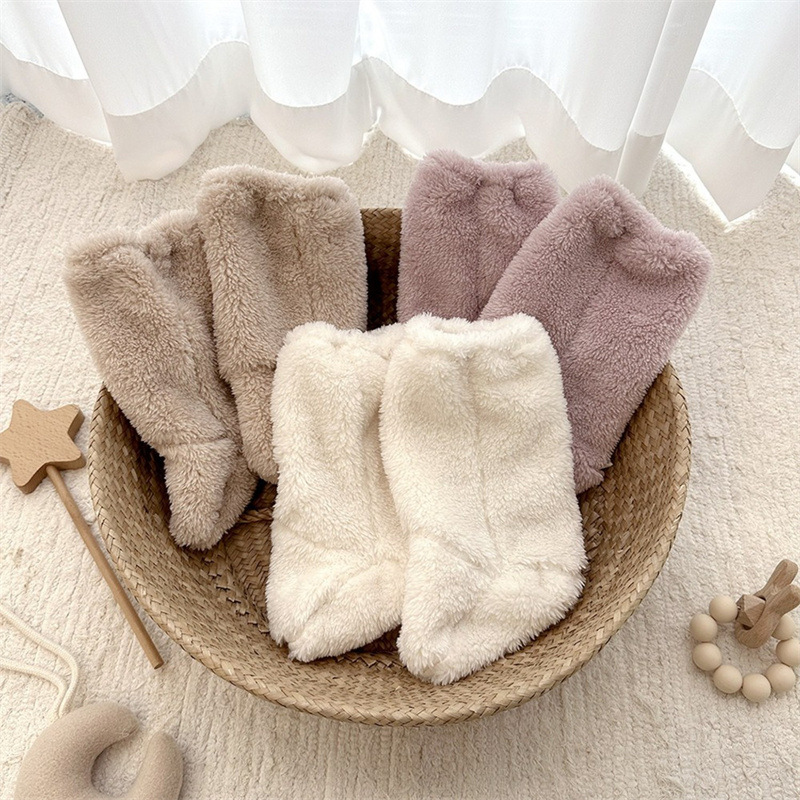 Calcetines cálidos de invierno - Winter Clothing Baby reseña y precio