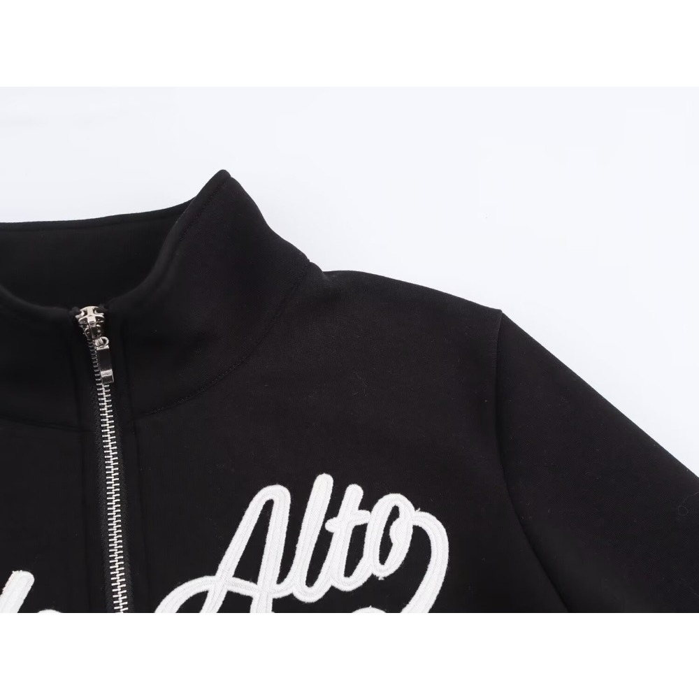 Conjunto deportivo universitar - Winter Clothing Online reseña y precio